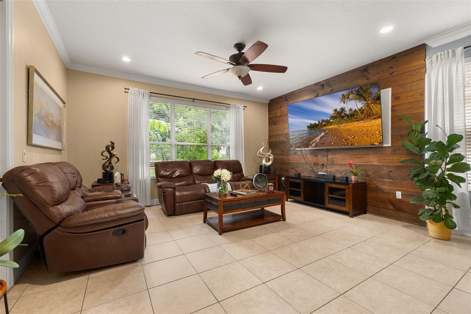 Single Family Residence at 3713 EAGLE ISLE CIR, KISSIMMEE, photo 15 of 92