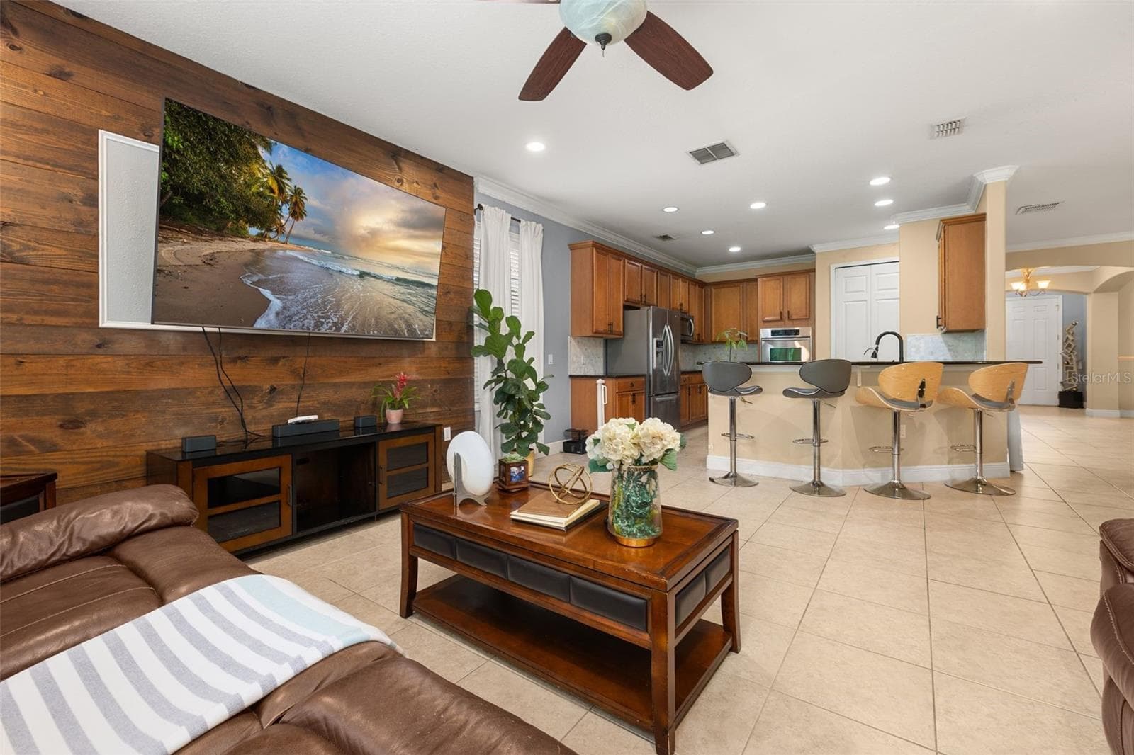 Single Family Residence at 3713 EAGLE ISLE CIR, KISSIMMEE, photo 17 of 92