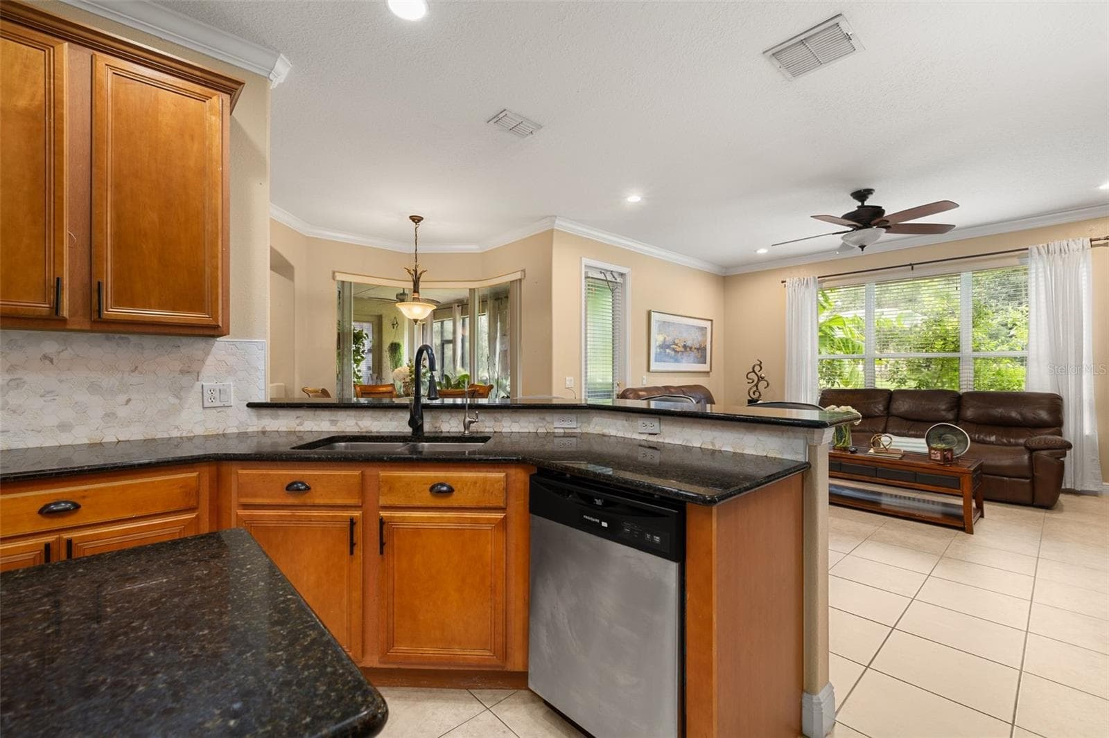 Single Family Residence at 3713 EAGLE ISLE CIR, KISSIMMEE, photo 21 of 92