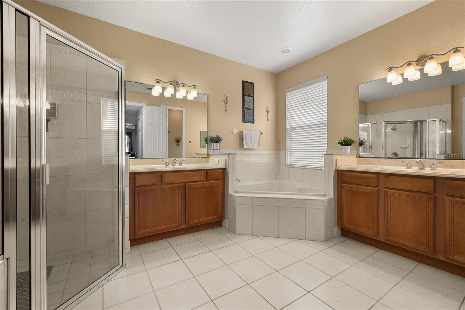 Single Family Residence at 3713 EAGLE ISLE CIR, KISSIMMEE, photo 29 of 92