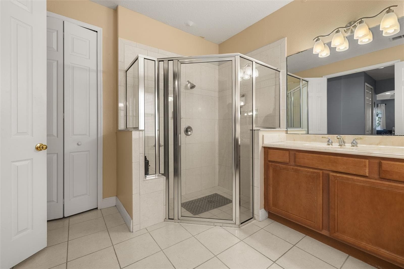 Single Family Residence at 3713 EAGLE ISLE CIR, KISSIMMEE, photo 31 of 92