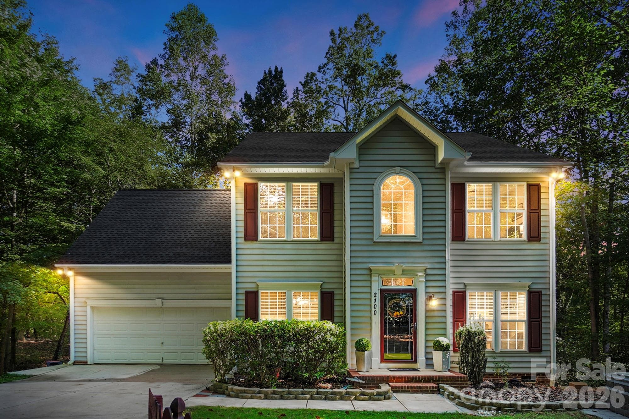Single Family Residence at 2100 Pineapple Court, Matthews, photo 2 of 44