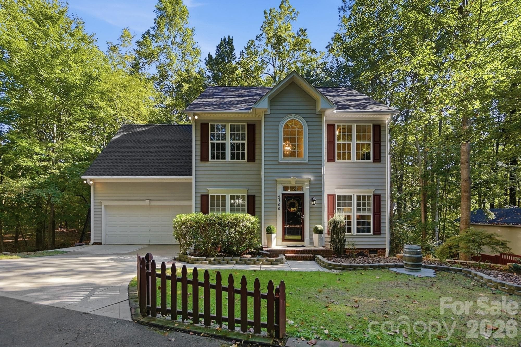 2100 Pineapple Court