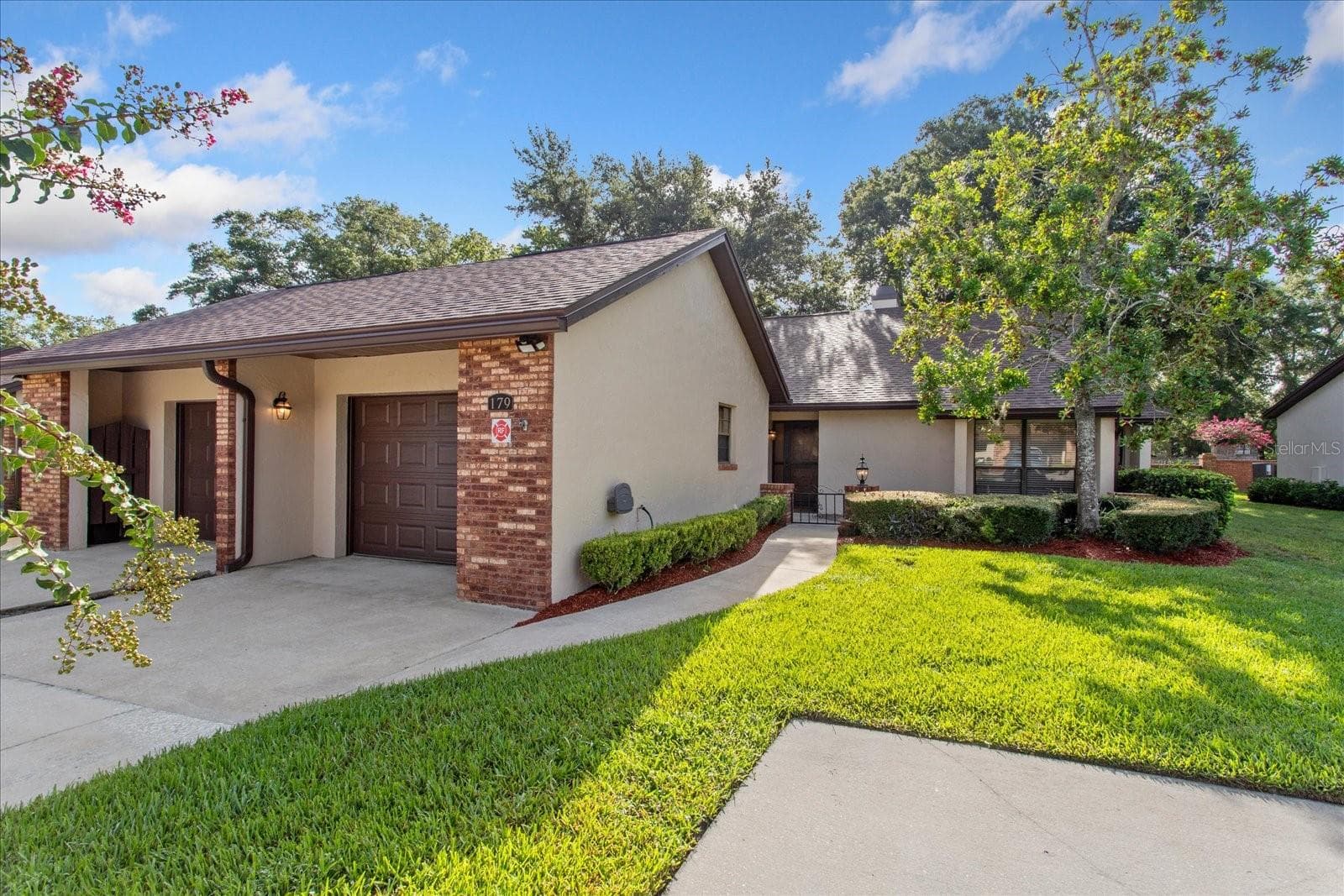 Front view - 179 GOLF CLUB DR, LONGWOOD