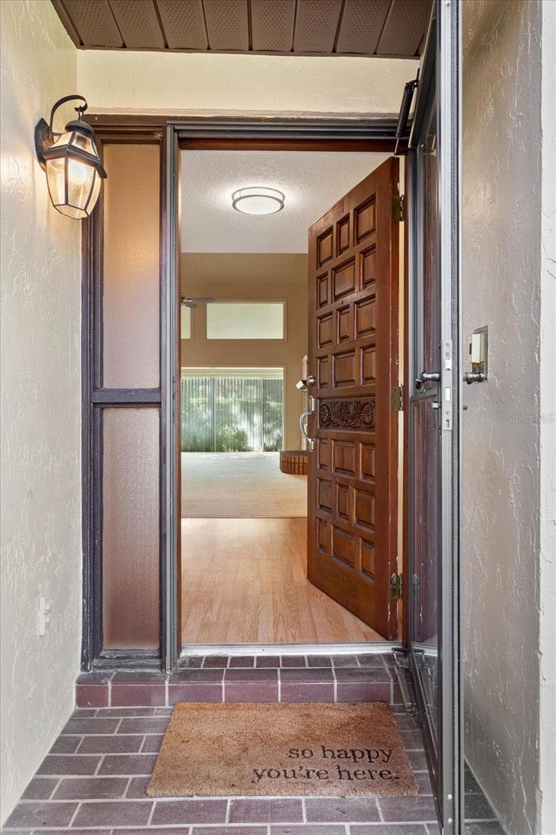 Covered entry - 179 GOLF CLUB DR, LONGWOOD