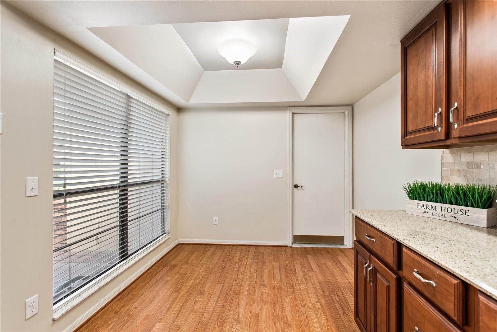 Dinette area, large enough for a good size table and chairs - 179 GOLF CLUB DR, LONGWOOD