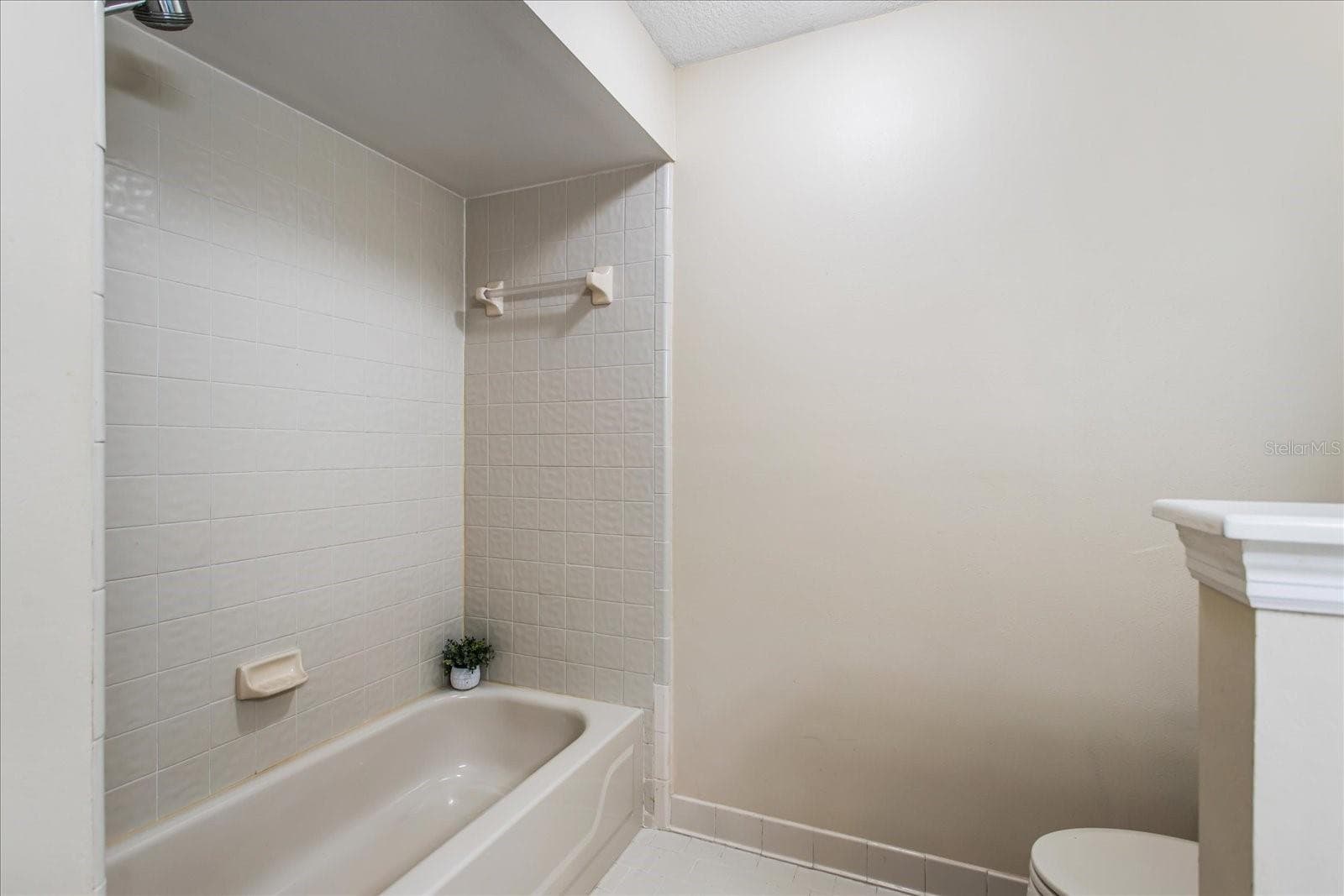 Bathroom 2 - 179 GOLF CLUB DR, LONGWOOD
