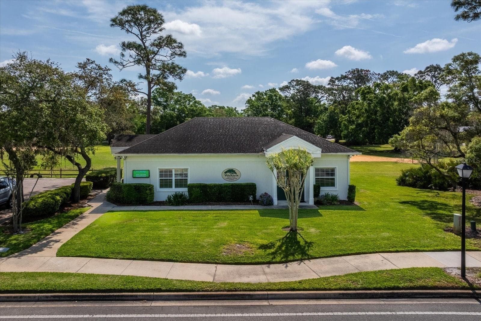 Wekiva Hunt Club HOA Center - 179 GOLF CLUB DR, LONGWOOD