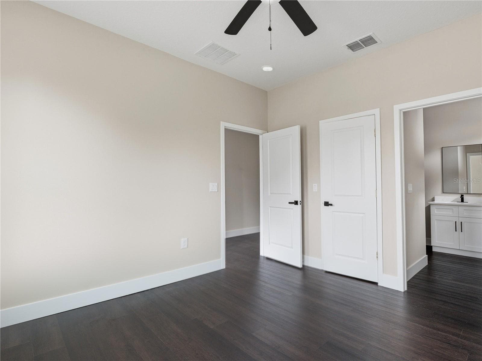 Single Family Residence at 225 E HYDE PARK AVE, EUSTIS, photo 12 of 35