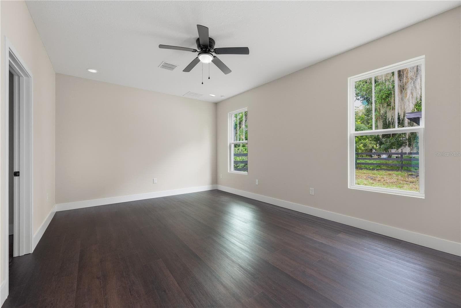 Single Family Residence at 225 E HYDE PARK AVE, EUSTIS, photo 17 of 35