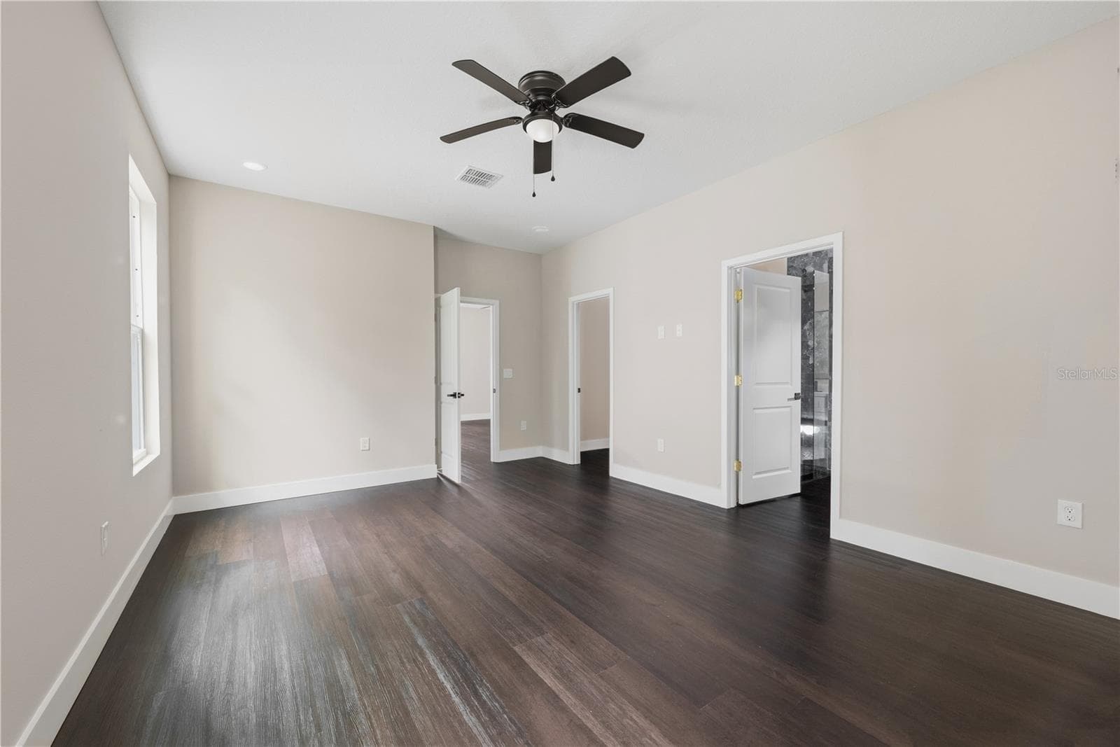 Single Family Residence at 225 E HYDE PARK AVE, EUSTIS, photo 18 of 35