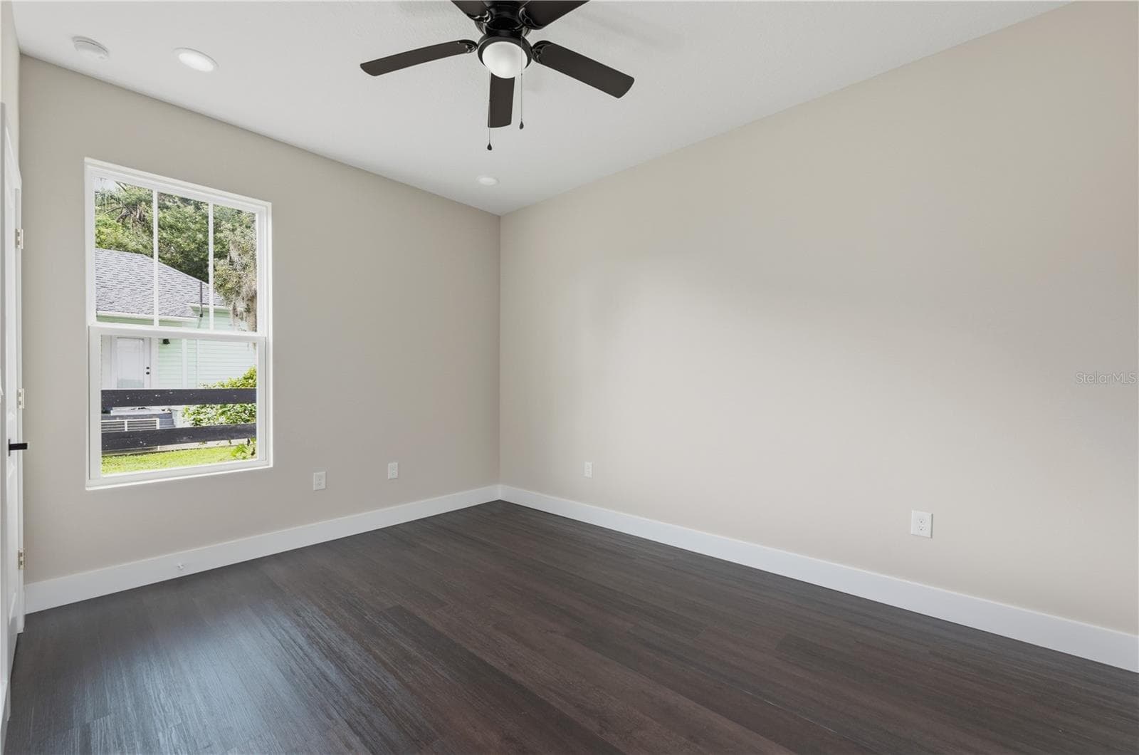 Single Family Residence at 225 E HYDE PARK AVE, EUSTIS, photo 24 of 35