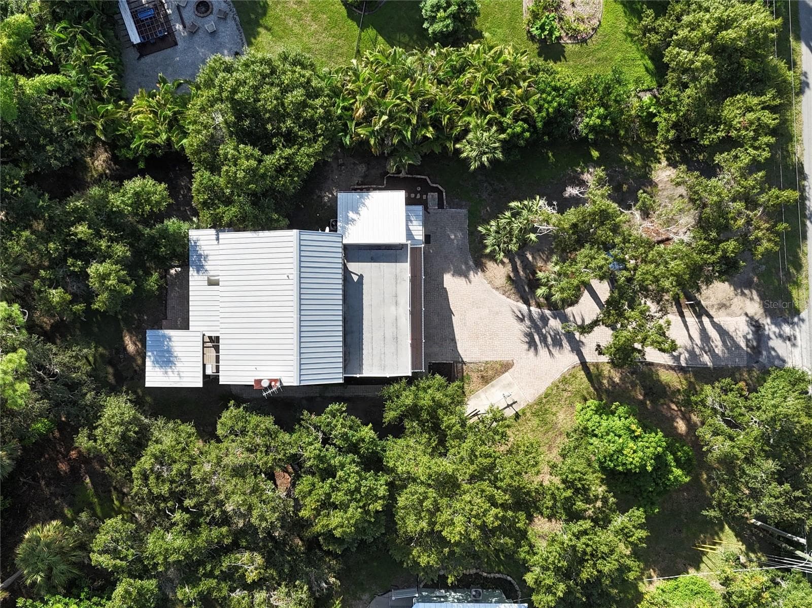 Single Family Residence at 603 LAUREL RD W, NOKOMIS, photo 11 of 11