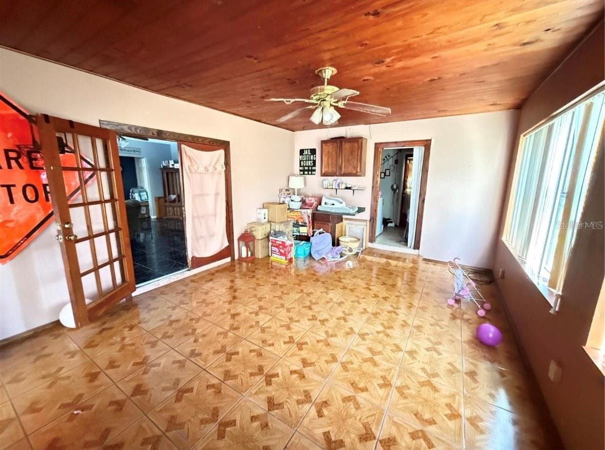 Single Family Residence at 460 W PIERCE ST, LAKE ALFRED, photo 13 of 21
