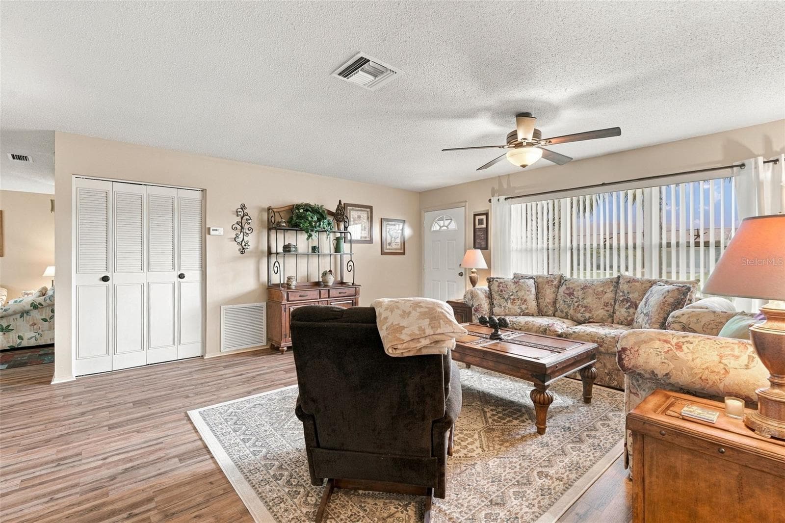 Single Family Residence at 13528 OVERTON AVE, PORT CHARLOTTE, photo 4 of 22