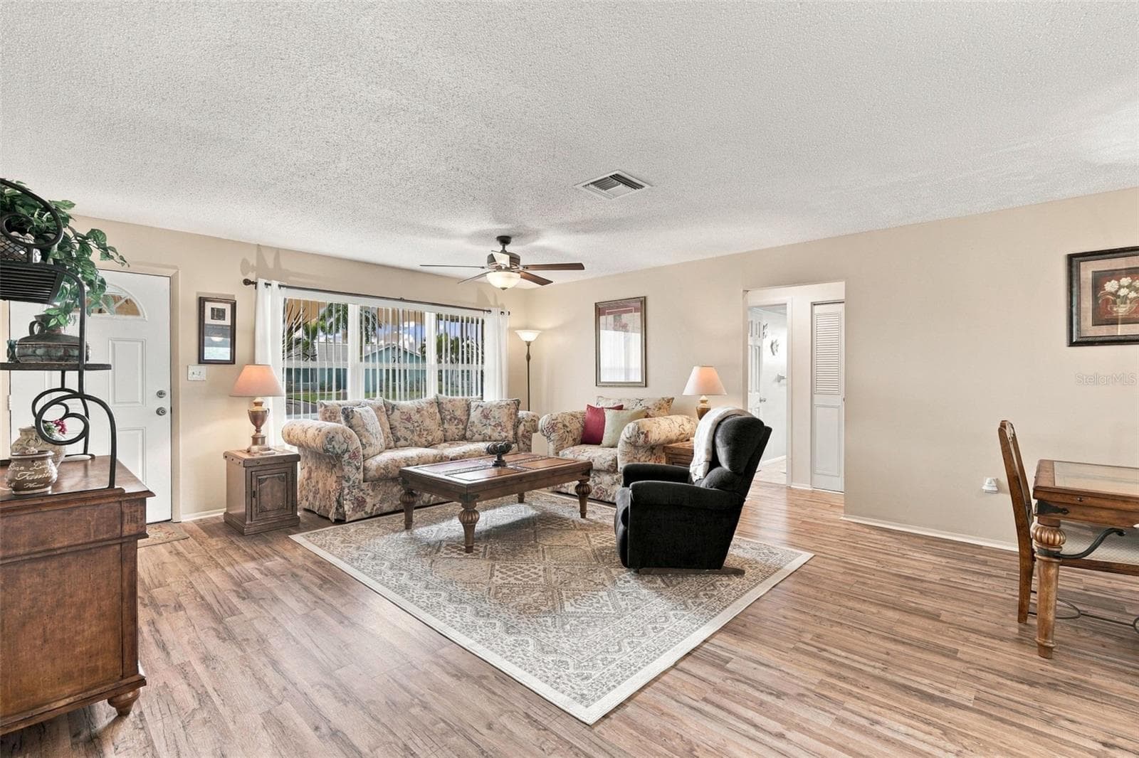 Single Family Residence at 13528 OVERTON AVE, PORT CHARLOTTE, photo 5 of 22