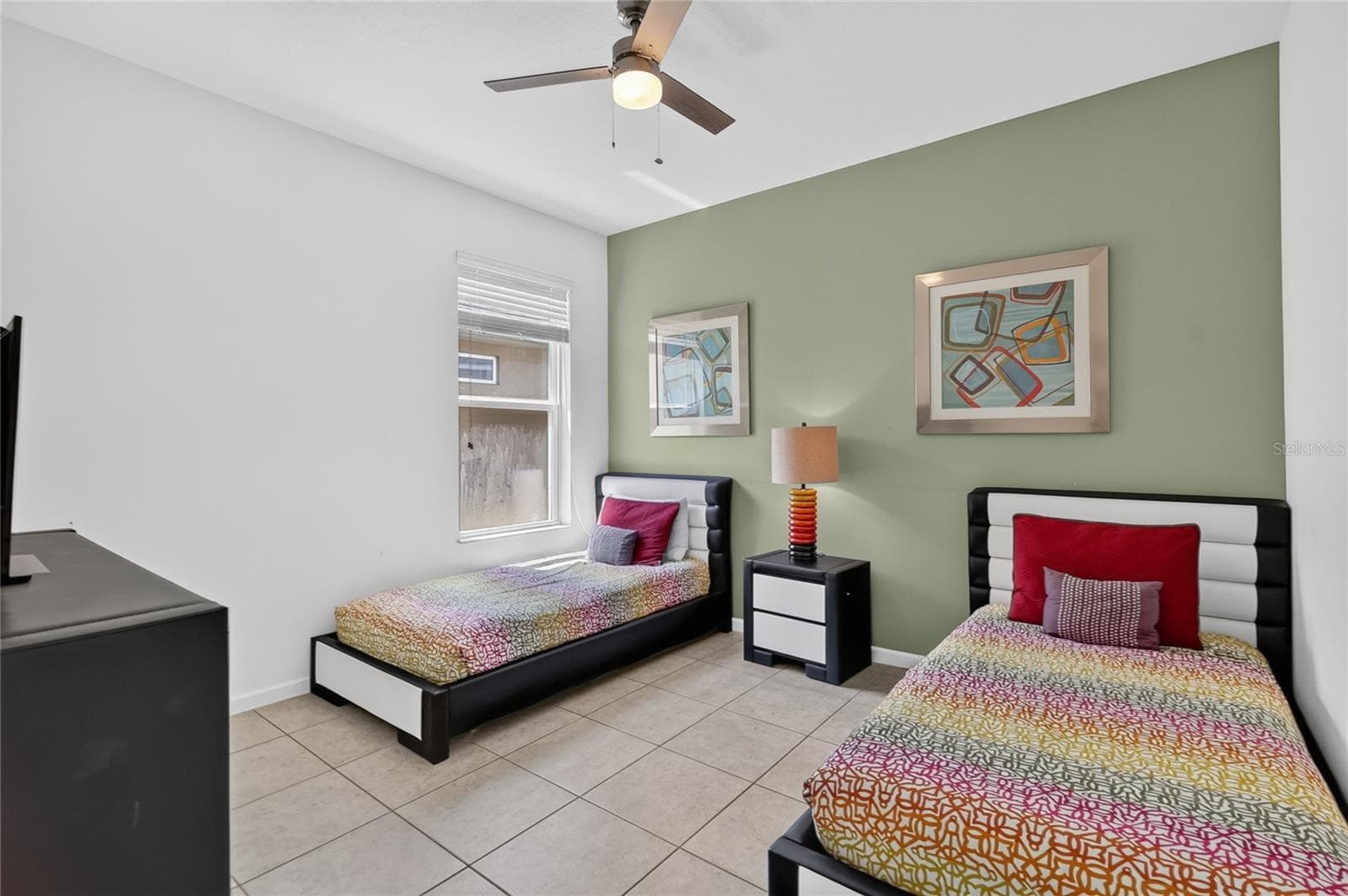 Large bedrooms sleep plenty - 277 YELLOW SNAPDRAGON DR, DAVENPORT
