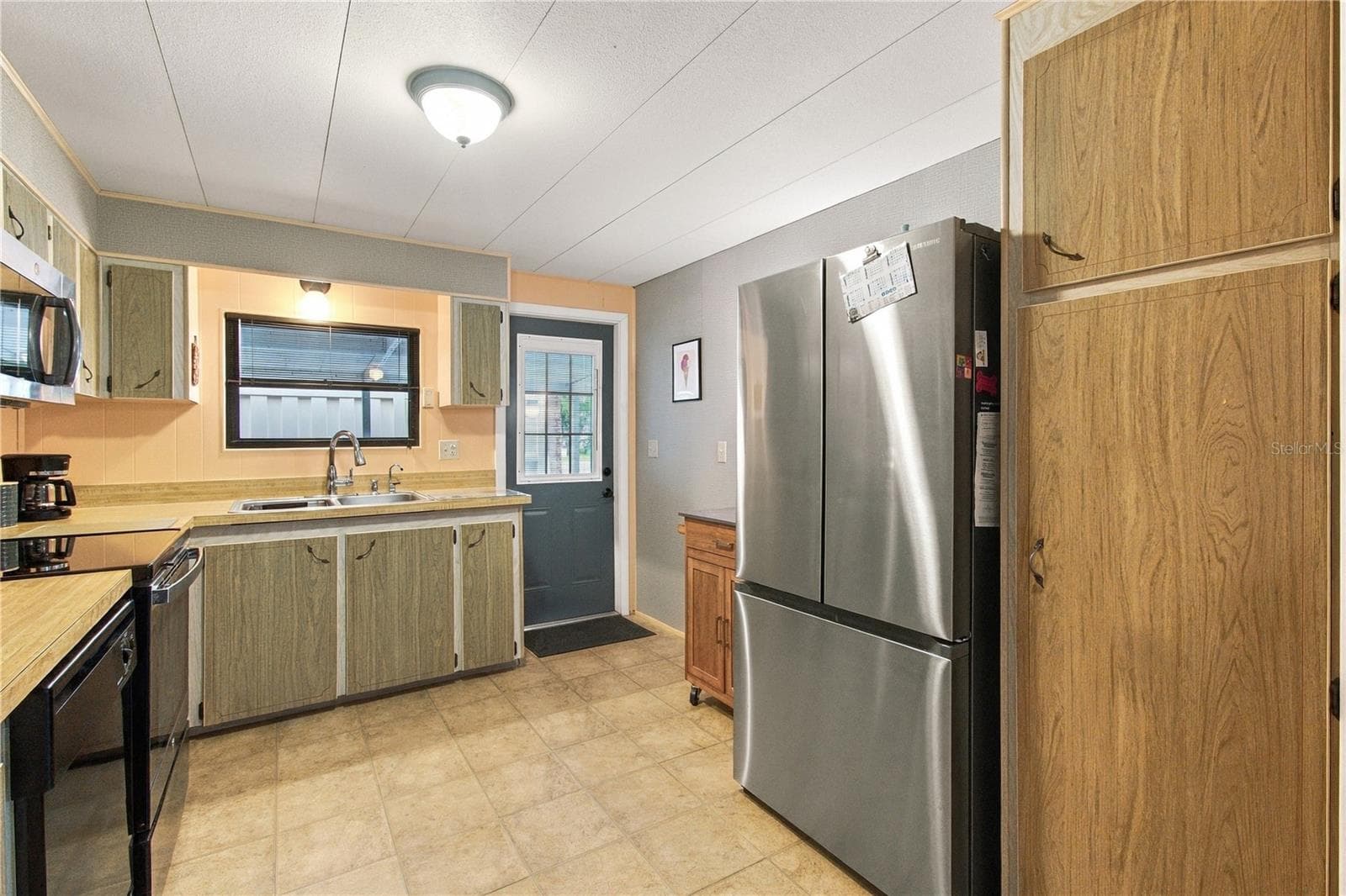 Mobile Home at 104 52ND AVENUE PLZ E, BRADENTON, photo 11 of 25