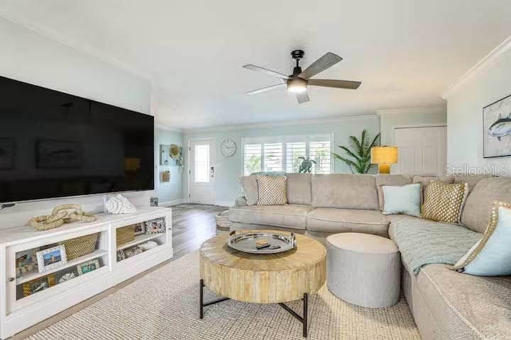 Single Family Residence at 924 ARLINGTON RD, PALMETTO, photo 6 of 36