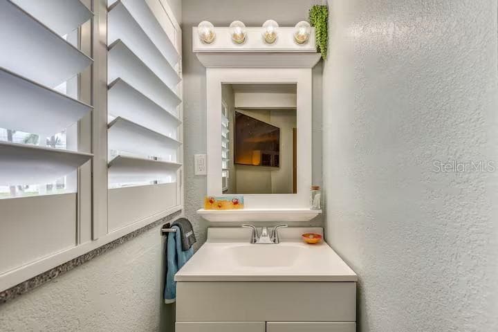 Single Family Residence at 924 ARLINGTON RD, PALMETTO, photo 18 of 36