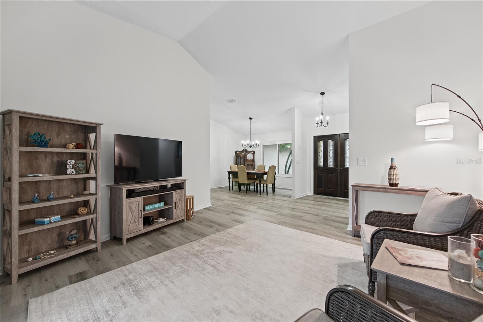 LIVING ROOM VIEWS DINING ROOM - 2194 PINNACLE CIR N, PALM HARBOR