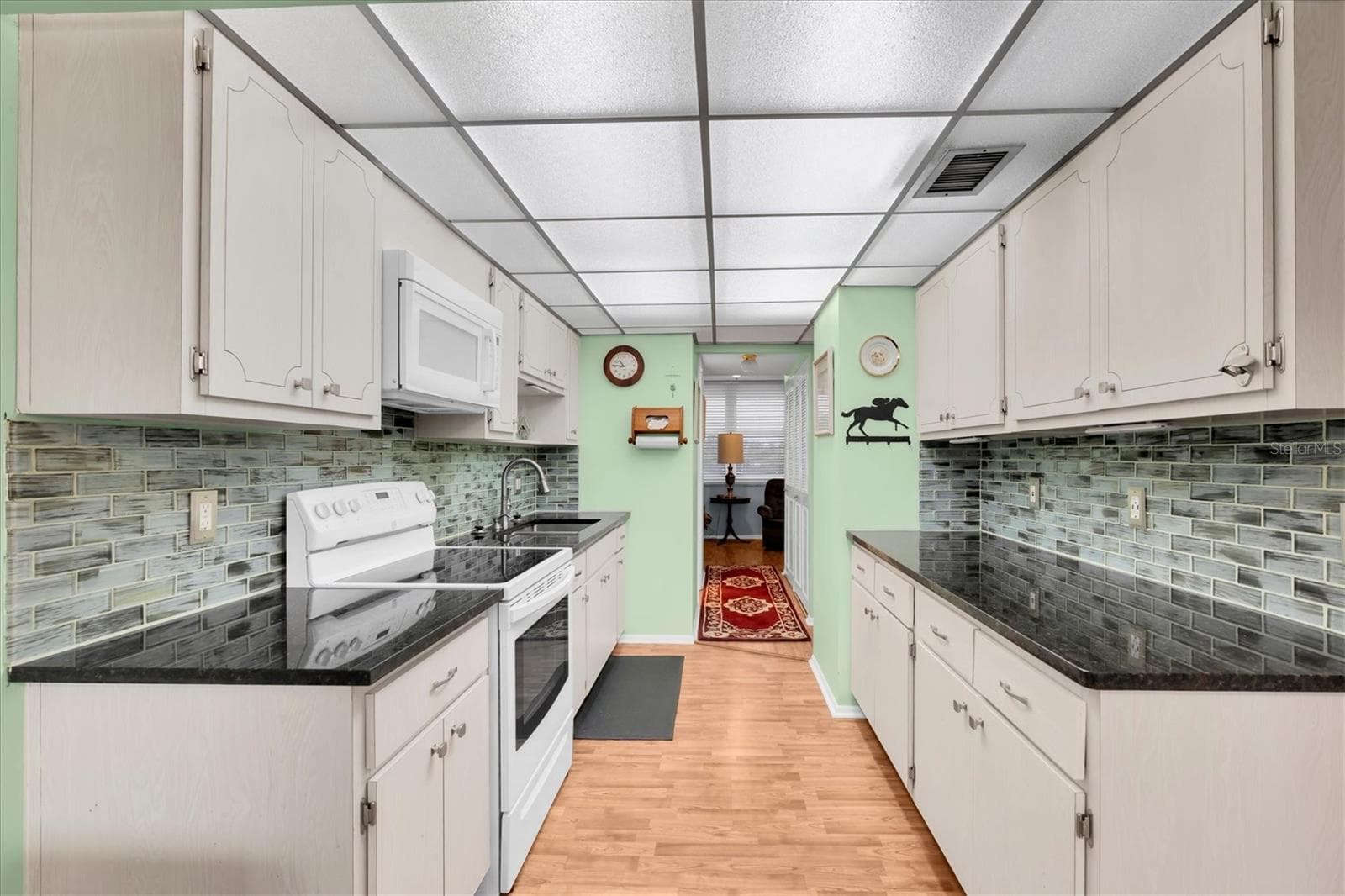 Condominium at 4715 BAY ST NE #330, ST PETERSBURG, photo 15 of 33