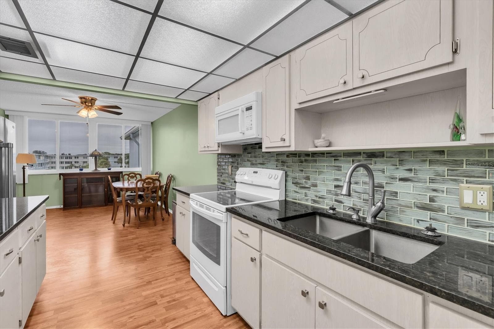 Condominium at 4715 BAY ST NE #330, ST PETERSBURG, photo 16 of 33