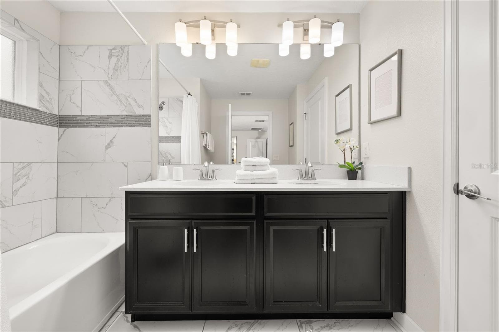 Primary Bathroom - 630 PEBBLE BEACH DR, CHAMPIONS GATE