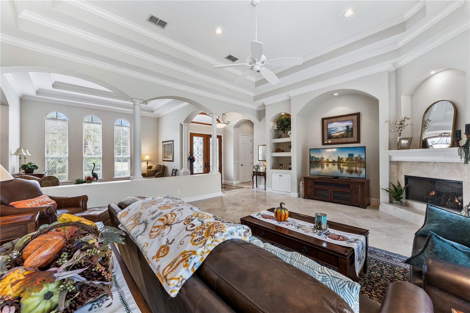 FAMILY ROOM - 755 MILLS ESTATE PL, CHULUOTA