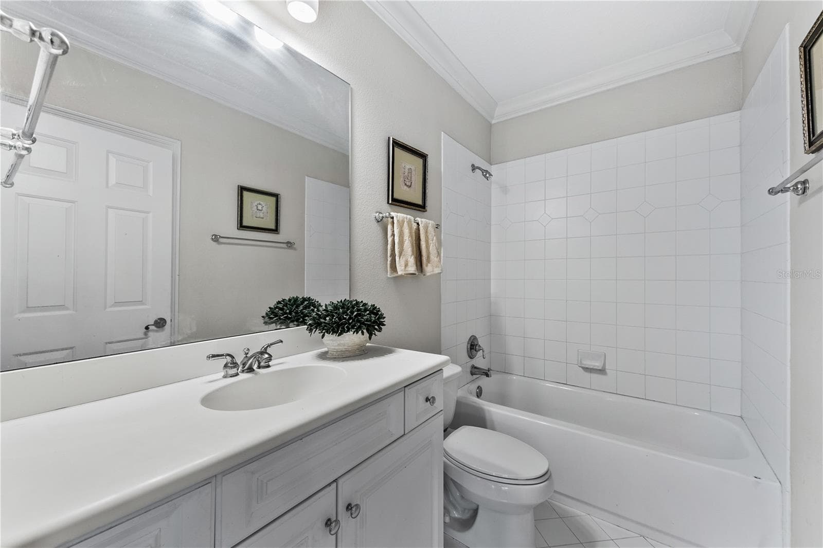 BATHROOM 4 - 755 MILLS ESTATE PL, CHULUOTA