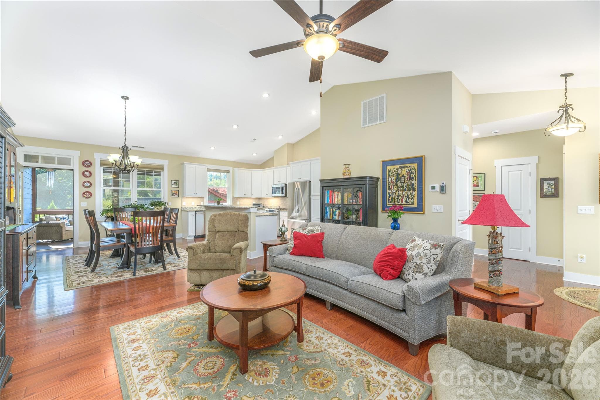 Single Family Residence at 3 Bungalow Way, Asheville, photo 8 of 47