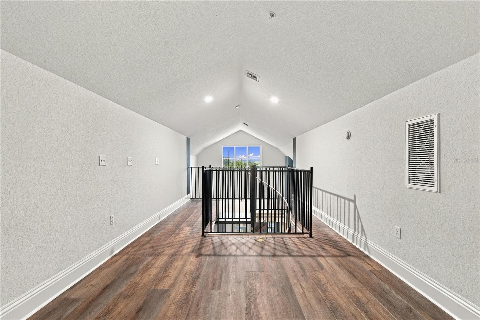 Condominium at 2002 E 5TH AVE #214, TAMPA, photo 37 of 86