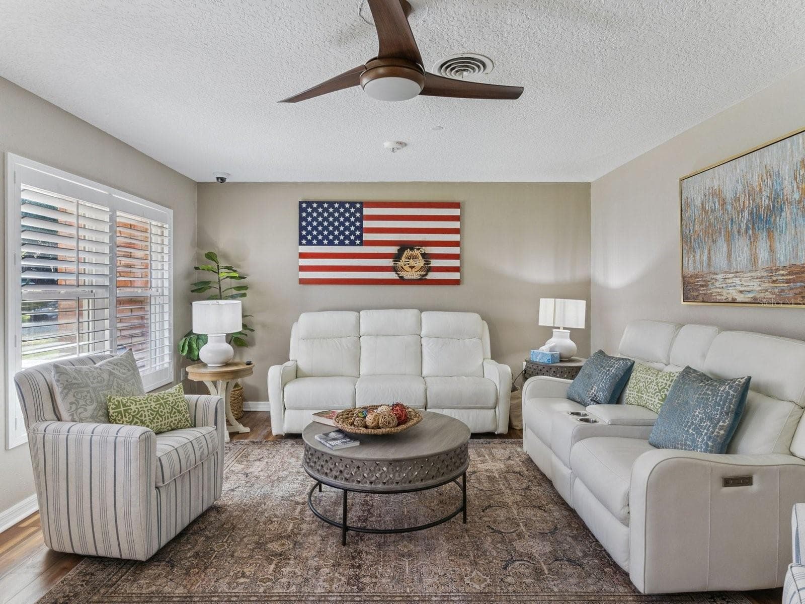 Spacious 20x14 living room - SPRING LAKE MANOR, FRUITLAND PARK