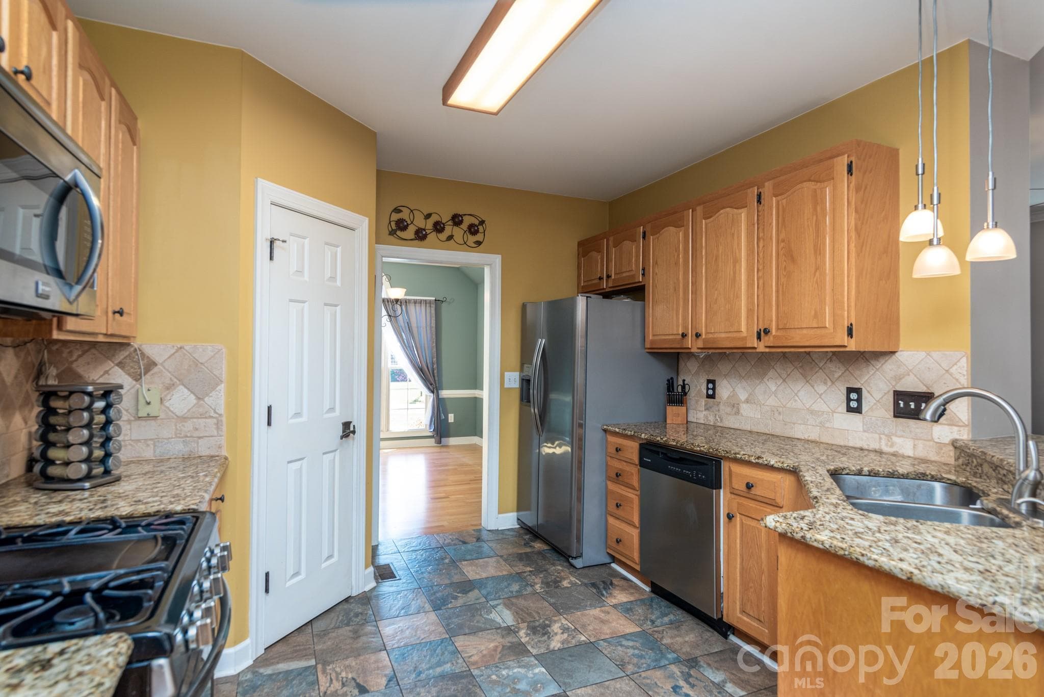 Walk in pantry! - 2915 Woodfield Lane, Lincolnton