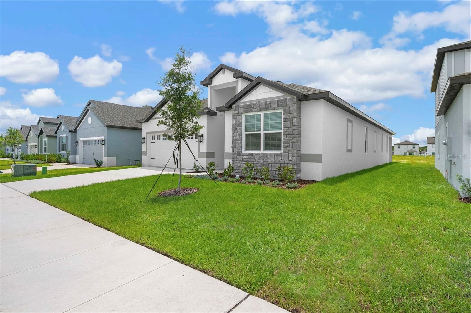 Single Family Residence at 3408 CHINOTTO DR, LAKE ALFRED, photo 2 of 26