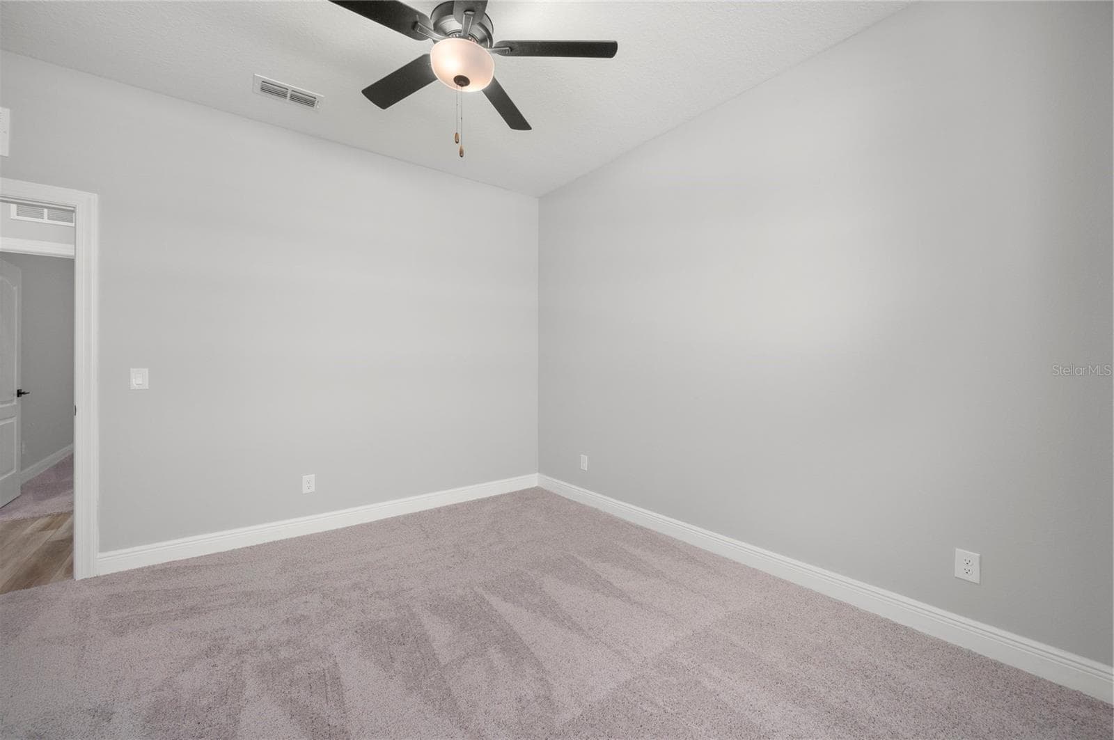 Single Family Residence at 3408 CHINOTTO DR, LAKE ALFRED, photo 8 of 26