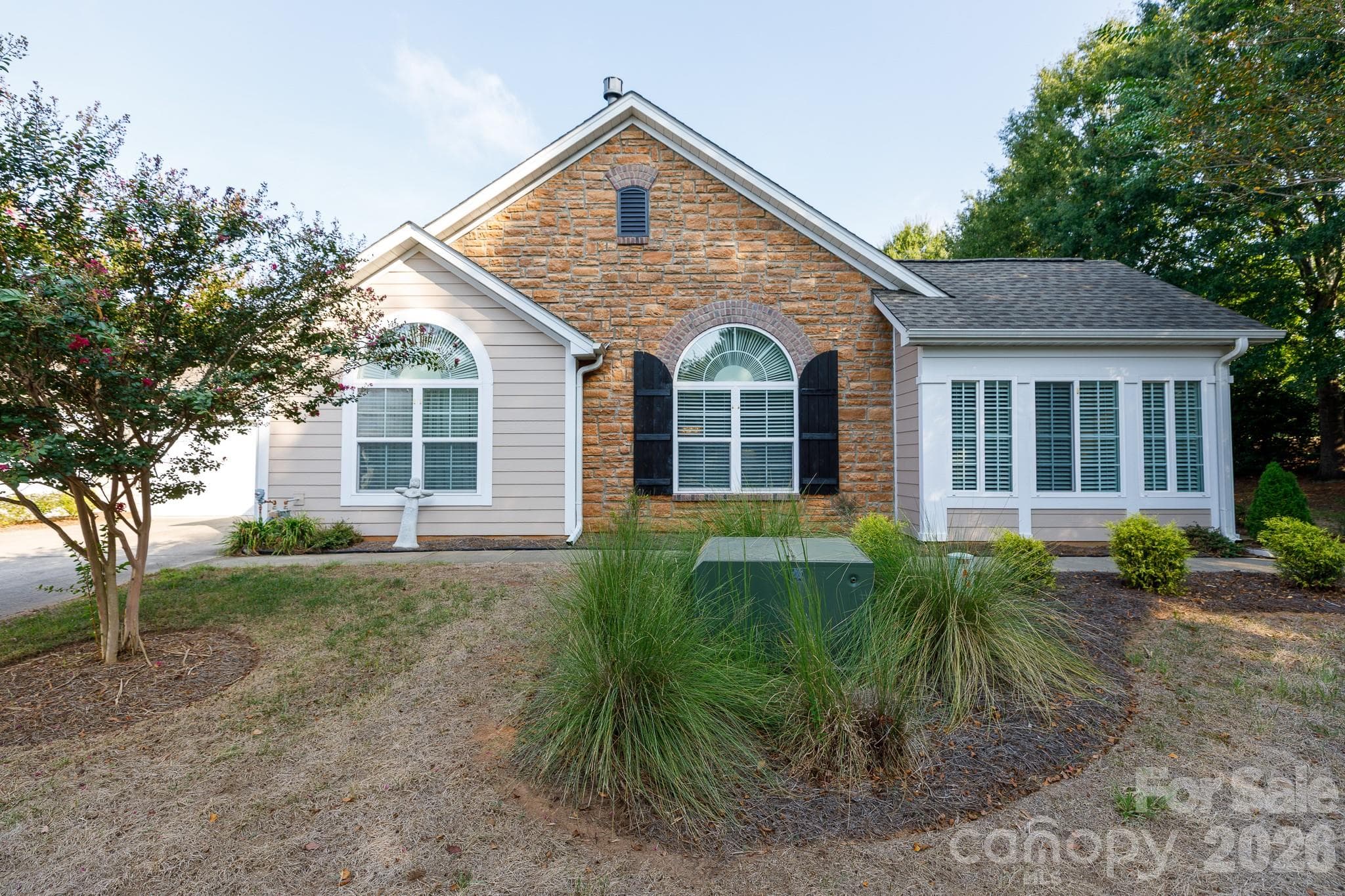 132 Lone Oak Circle