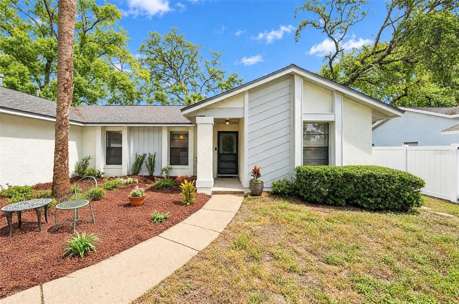 Single Family Residence at 120 BUCK CT, CASSELBERRY, photo 2 of 31