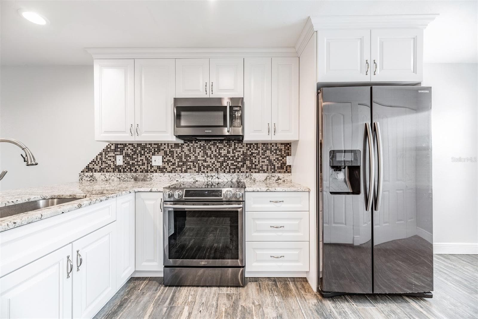 Condominium at 6125 113TH ST #514, SEMINOLE, photo 6 of 33