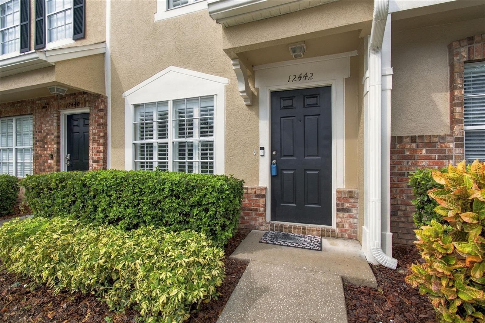 Townhouse at 12442 BERKELEY SQUARE DR, TAMPA, photo 2 of 20