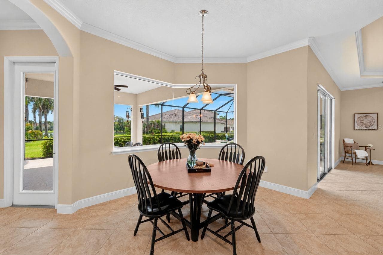Kitchen nook - 17115 4TH AVE E, BRADENTON