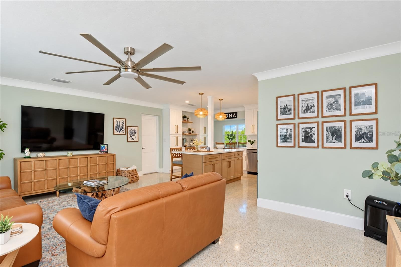 Single Family Residence at 200 LAGOON DR, PALM HARBOR, photo 30 of 73