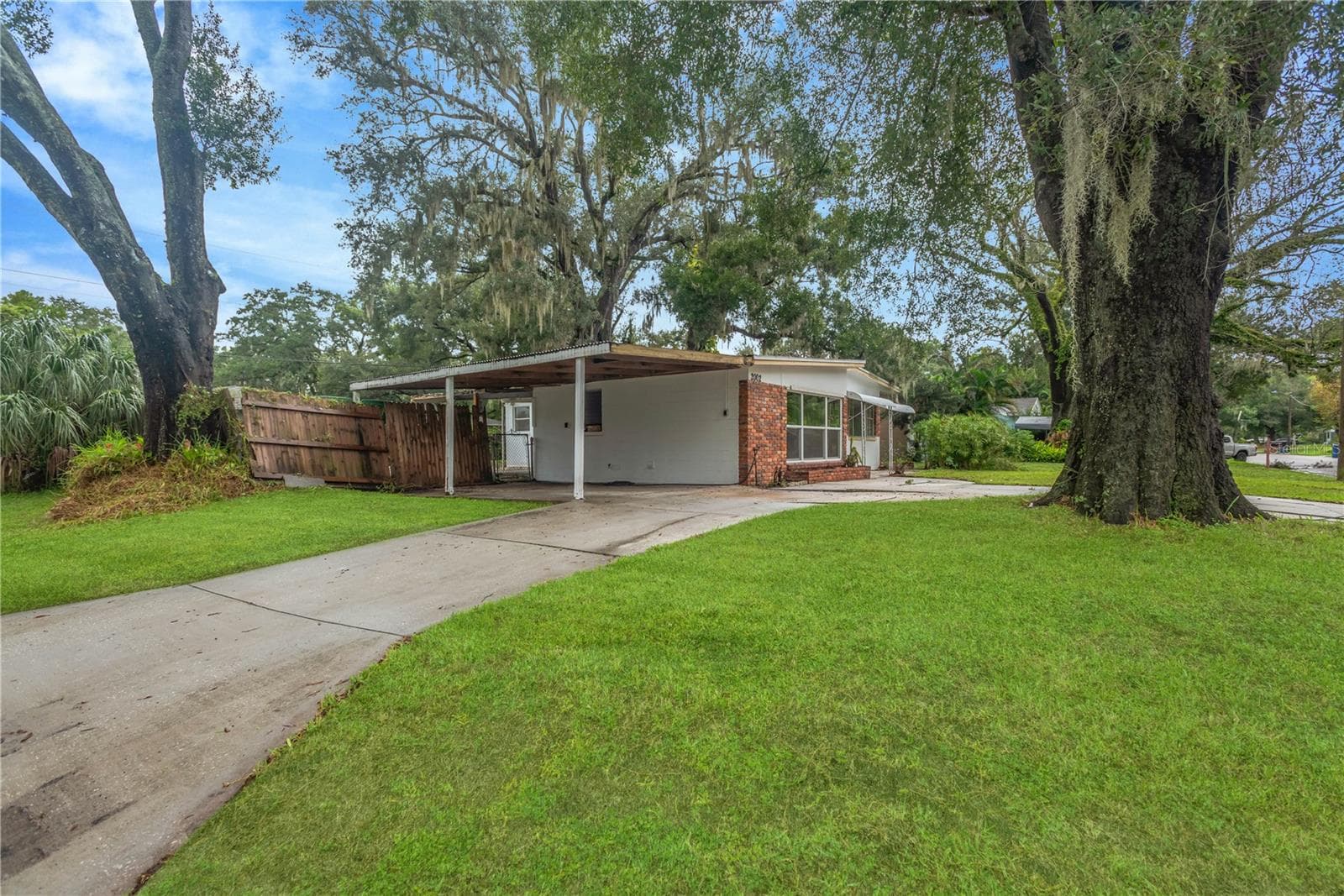 Single Family Residence at 2002 E CRENSHAW ST, TAMPA, photo 15 of 15