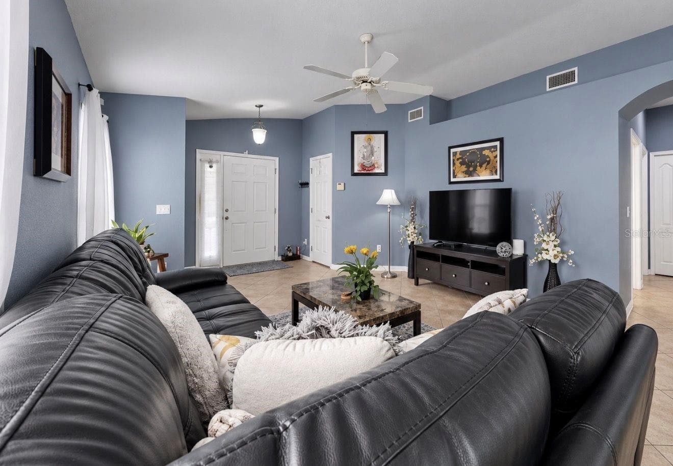 Single Family Residence at 7746 CARRIAGE POINTE DR, GIBSONTON, photo 6 of 24
