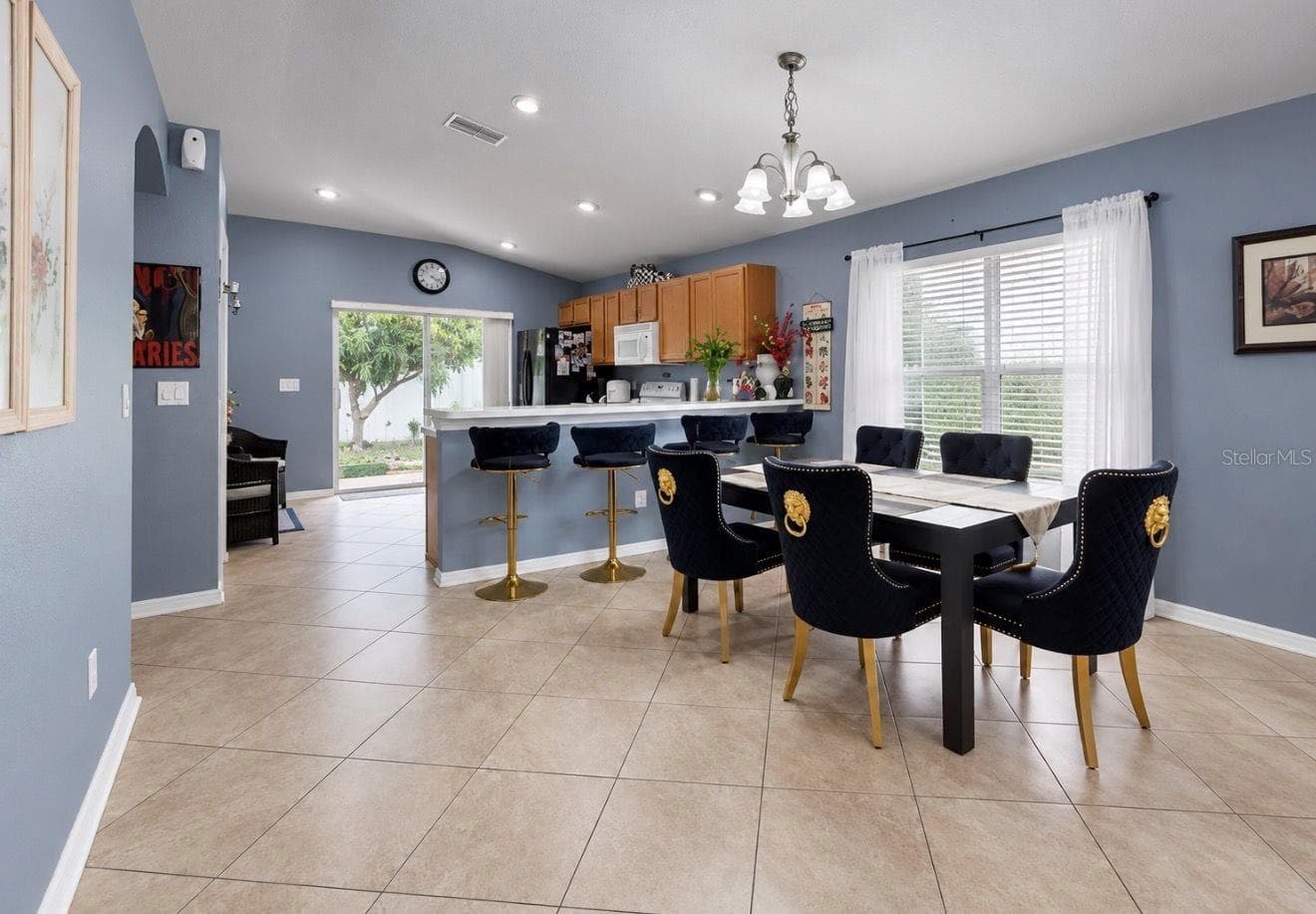 Single Family Residence at 7746 CARRIAGE POINTE DR, GIBSONTON, photo 8 of 24