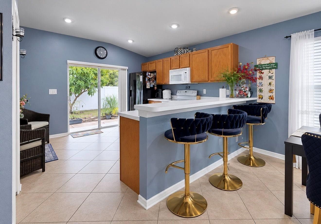 Single Family Residence at 7746 CARRIAGE POINTE DR, GIBSONTON, photo 14 of 24