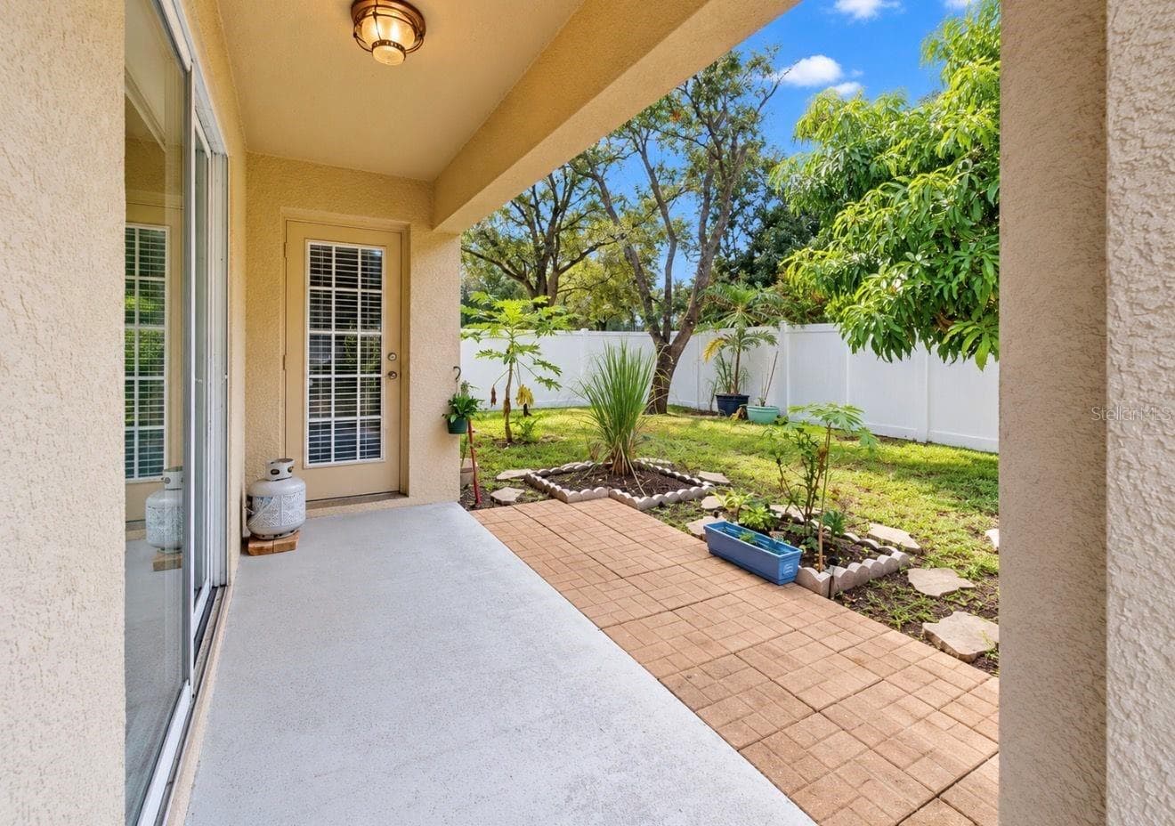Single Family Residence at 7746 CARRIAGE POINTE DR, GIBSONTON, photo 22 of 24