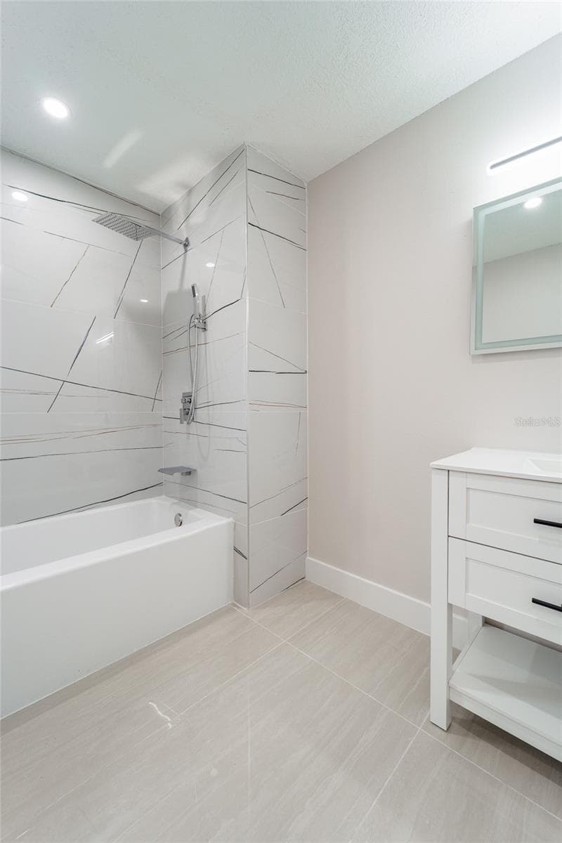 Single Family Residence at 1149 S CYPRESS POINT DR, VENICE, photo 84 of 88