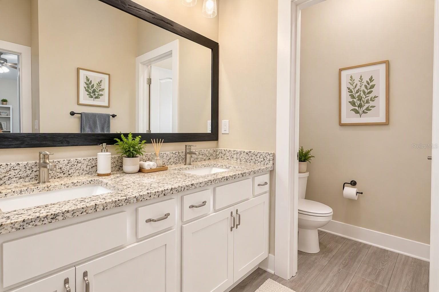 Single Family Residence at 7959 DELWIN LN, KISSIMMEE, photo 13 of 46