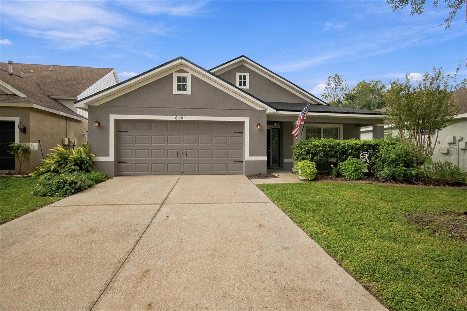 Single Family Residence at 6501 BRIDGECREST DR, LITHIA, photo 3 of 55